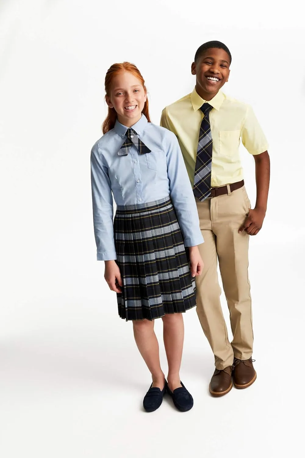 French Toast Boys' Short Sleeve Classic Poplin Dress Shirt (Standard & Husky)