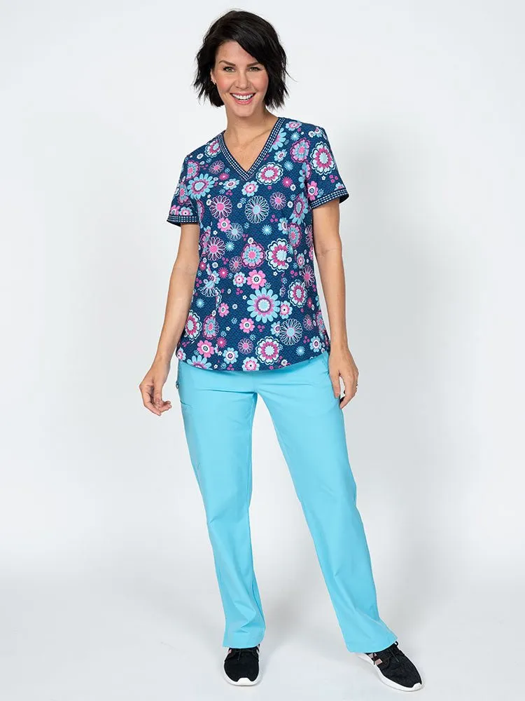 Meraki Sport Women's Print Scrub Top | Bloomin Statement